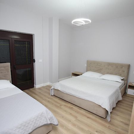 The Met Apartments Dıraç Dış mekan fotoğraf