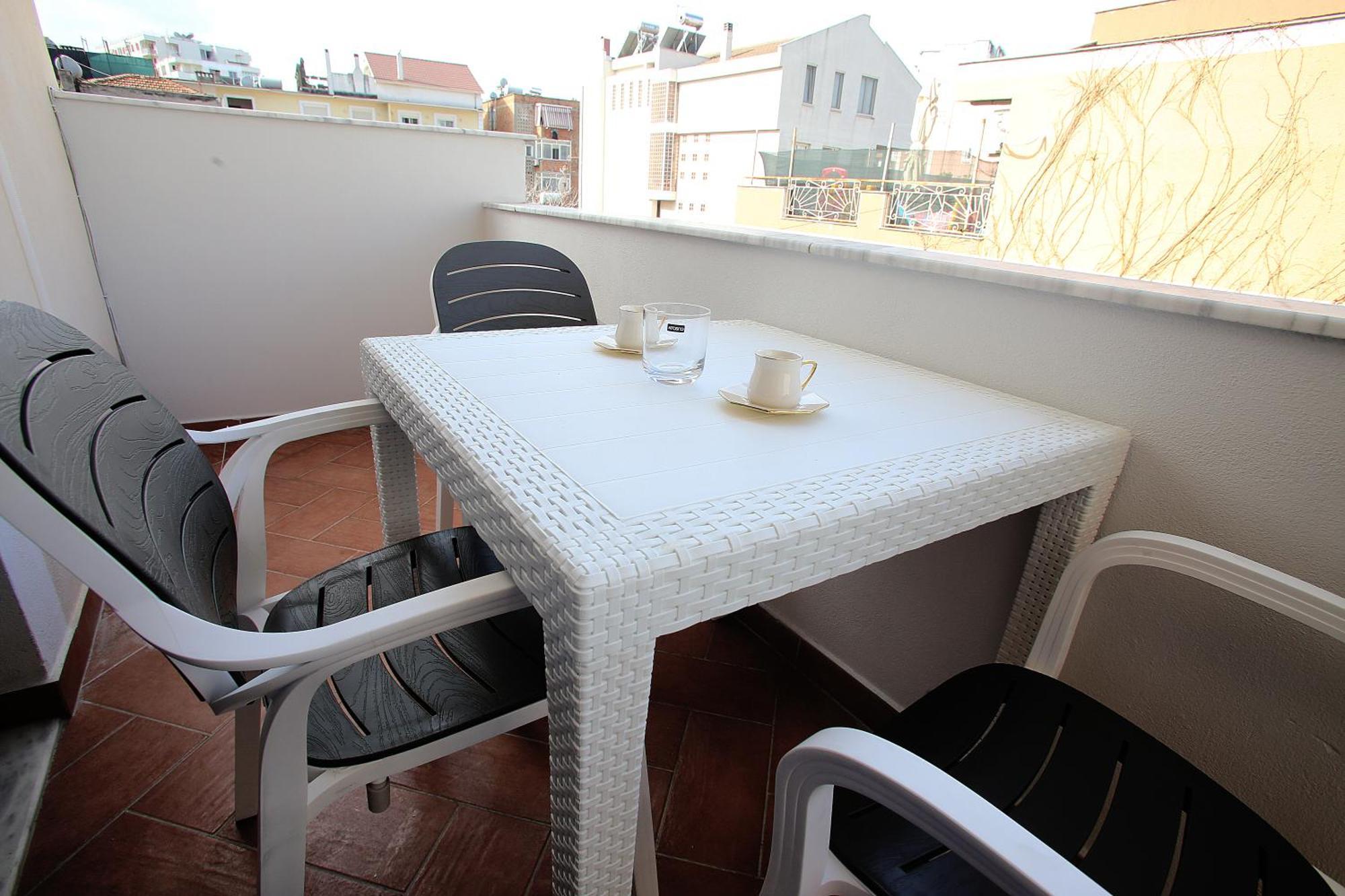 The Met Apartments Dıraç Dış mekan fotoğraf
